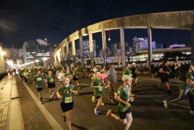 O organizador da corrida, Lucas Condur&uacute; Davis, explica que o objetivo da prova desta sexta &eacute; fazer uma esp&eacute;cie de aquecimento para a maratona propriamente dita, que ser&aacute; realizada neste domingo (17/5). -  (crédito: Marcos VieiraEM/D.A. Press)