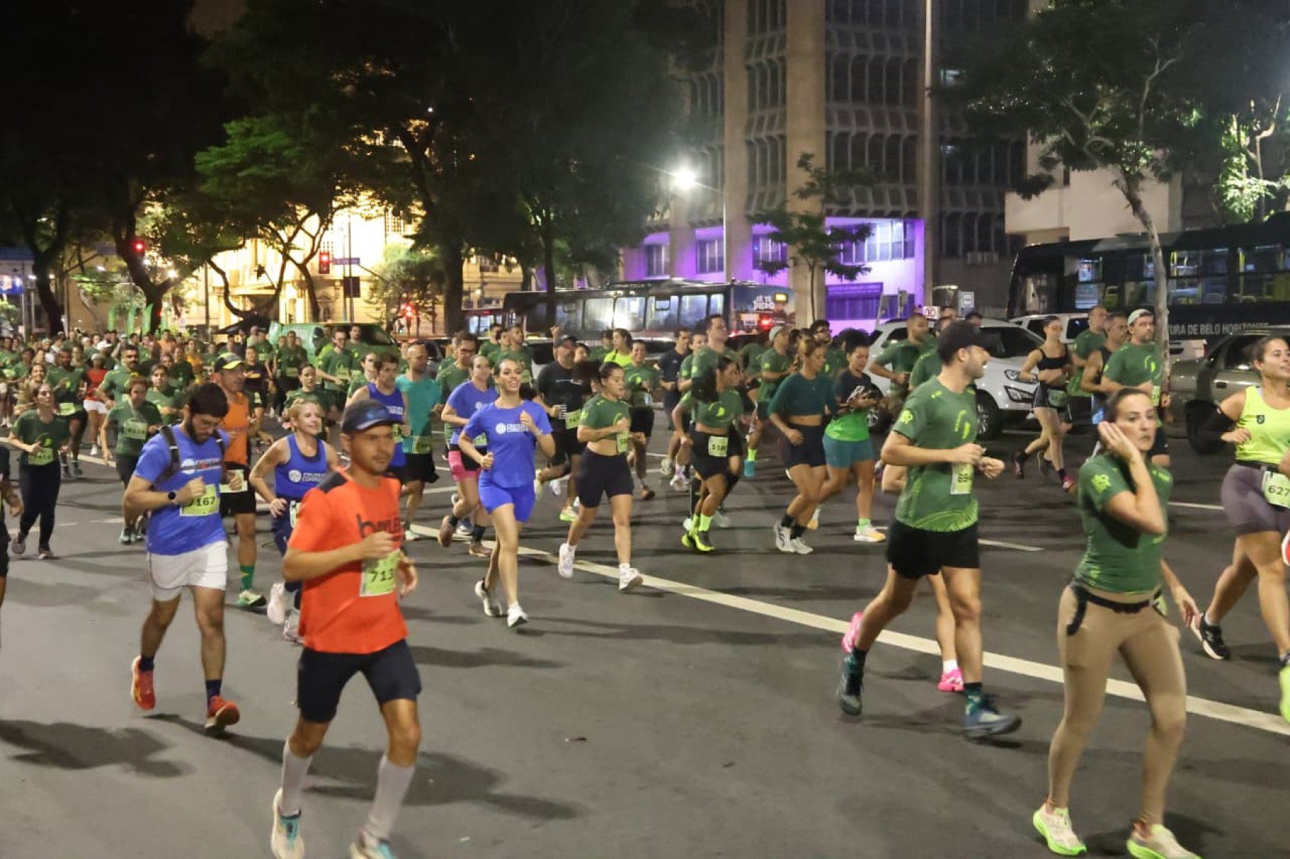 Os atletas saíram do interior do Parque Municipal Américo Renné Giannetti e entraram na Av. Afonso Pena para completar um percurso de 5 km de extensão, que passou pela Praça da Liberdade e pelo Viaduto Santa Tereza.