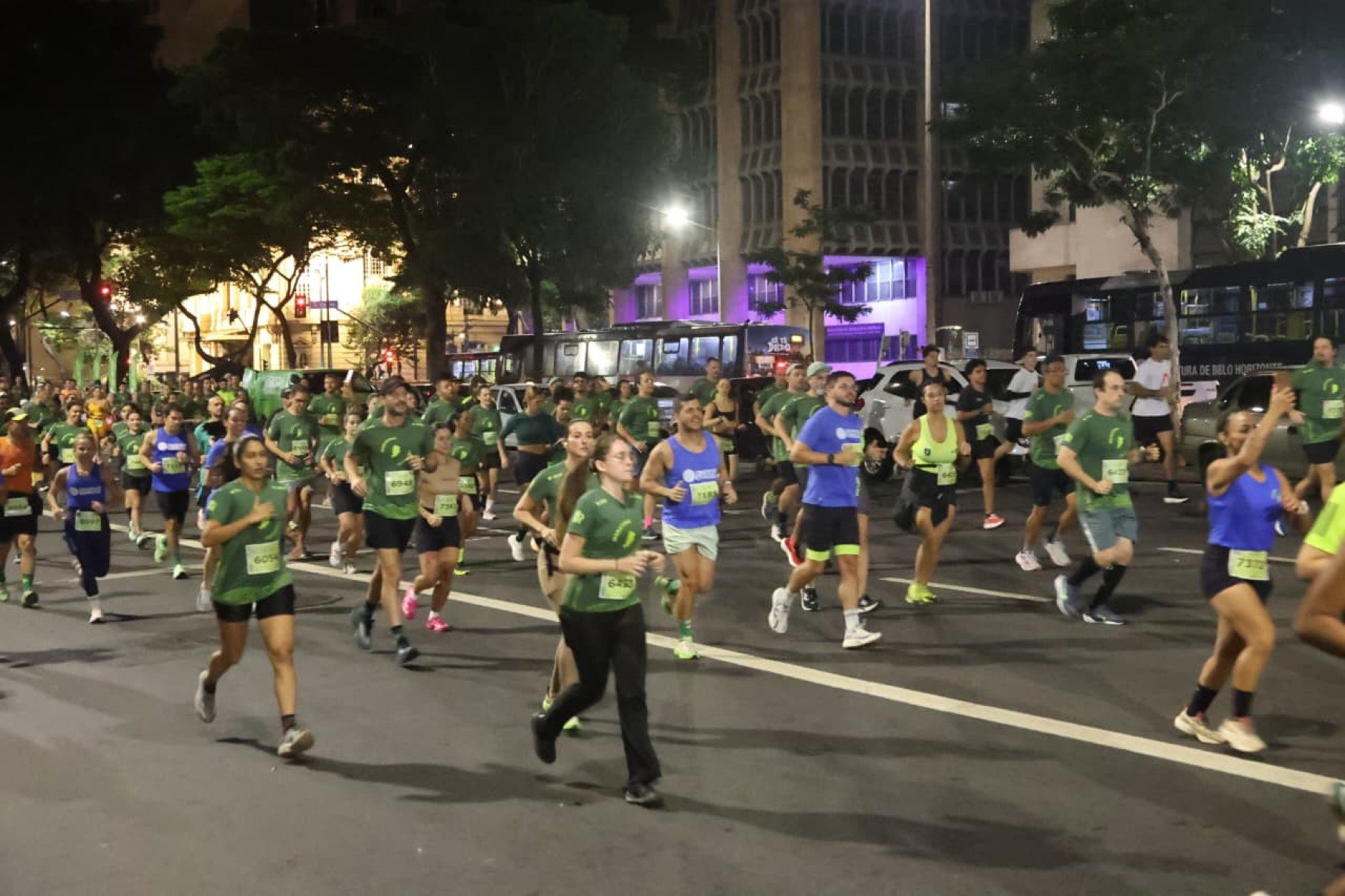 Com percurso passando pela Pra&ccedil;a da Liberdade e pelo Viaduto Santa Tereza, os participantes sa&iacute;ram do interior do Parque Municipal Am&eacute;rico Renn&eacute; Giannett em dire&ccedil;&atilde;o a Avenida Afonso Pena