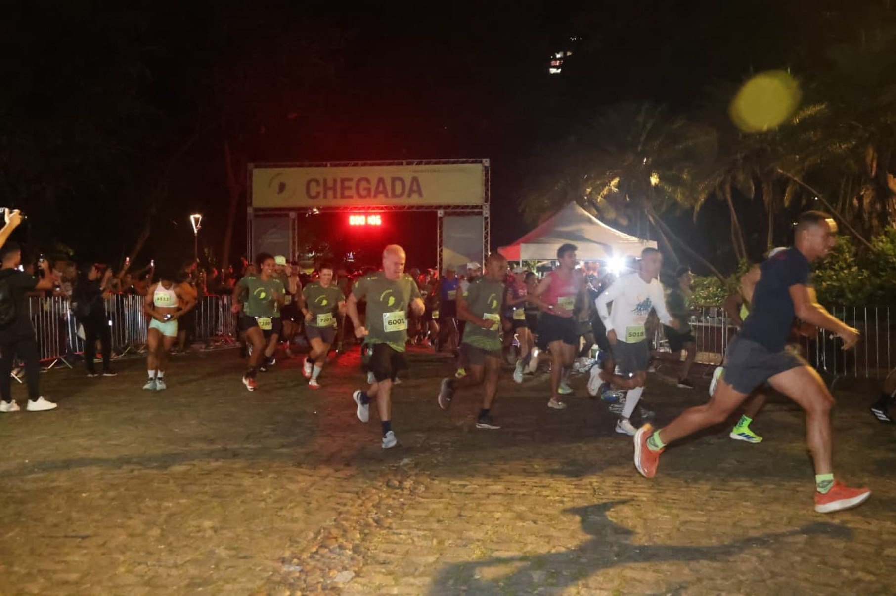 Foi dada a largada do evento de abertura da primeira Maratona Oficial de Belo Horizonte