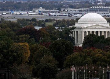 
Vista do Memorial Thomas Jefferson, próxima ao Aeroporto Nacional Ronald Reagan de Washington -  (crédito: ALEX WONG/AFP)