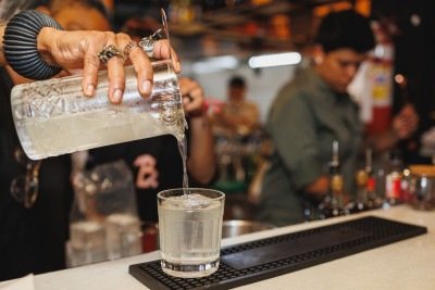 Ao dividir técnicas, sabores e repertórios, profissionais vivem momentos marcantes e sem rivalidades -  (crédito: Wikie B/Divulgação)
