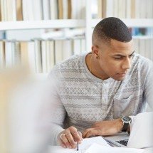 Creator economy cresce 30% e acelera mercado digital - DINO