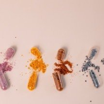 Consumo de suplementos exige atenção: saiba como escolher produtos seguros - laura adai/Unsplash
