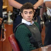 Reviravolta para Luigi Mangione: juiz barra provas do assassinato de CEO - AFP
