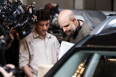 Jesu&iacute;ta Barbosa e o diretor Leonardo Lacca em momento de grava&ccedil;&atilde;o do filme "S&aacute;bado Morto", que ser&aacute; rodado em Pernambuco. -  (crédito: Hannah Carvalho)