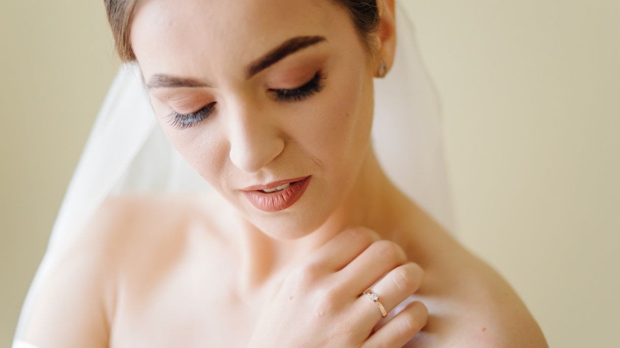 Pele para o casamento: o guia de tratamentos antes de subir ao altar - FreePik
