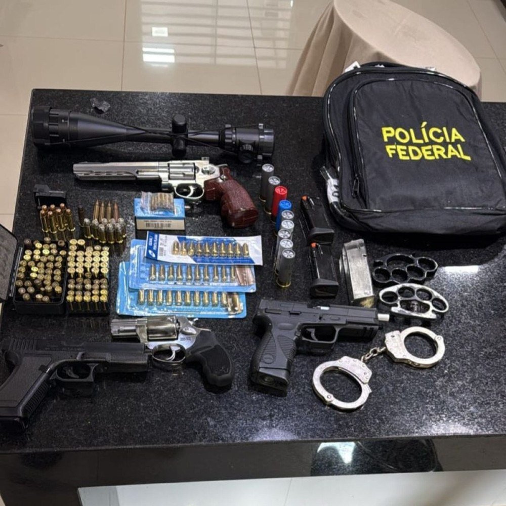 Polícia Federal deflagra operação contra tráfico internacional de armas no Triângulo