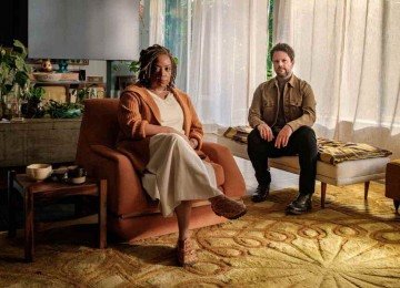 Grace Pass&ocirc; interpreta Rosa, analista do terapeuta Caio (Selton Mello). Dupla vai compartilhar muita tens&atilde;o nos novos epis&oacute;dios do seriado da Globoplay -  (crédito: Andr&eacute; Cherri/divulga&ccedil;&atilde;o)