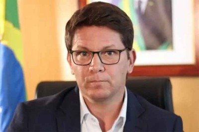 O deputado federal Mário Frias (PL-SP) alterou sua versão sobre o financiamento do filme “Dark Horse”, focado na trajetória política do ex-presidente Jair Bolsonaro. Ele admitiu que o projeto recebeu recursos ligados ao empresário Daniel Vorcaro, ex-dono do Banco Master que está preso devido a esquema bilionário de fraudes financeiras. Em comunicado divulgado à imprensa no dia 14 de maio, o parlamentar afirmou que não considera haver contradição em suas declarações anteriores, que foram feitas e -  (crédito: Divulgação)