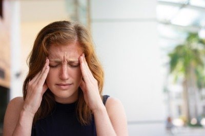 Quando as dores são recorrentes, a automedicação pode piorar a frequência e a intensidade dos sintomas -  (crédito: katemangostar/Magnific)
