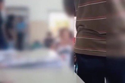 Professor foi filmando mostrando mangá pornográfico a estudantes em escola no Sul de Minas -  (crédito: Reprodução)