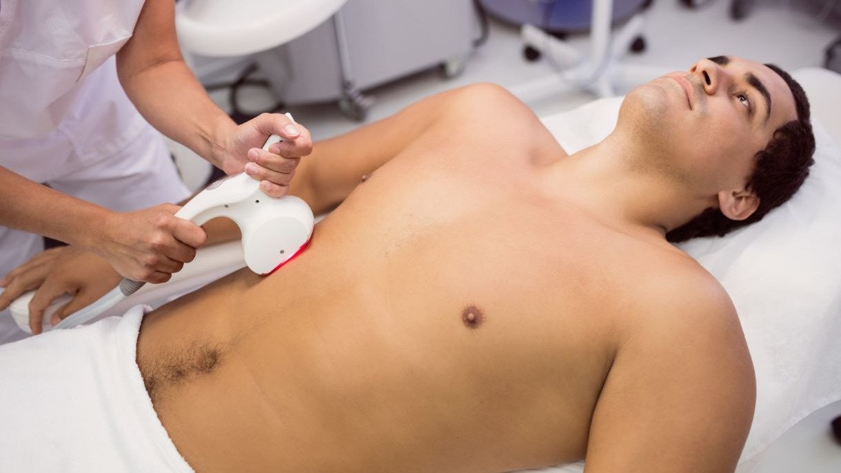 Depilação masculina: 6 mitos e verdades que todo homem precisa saber - FreePik