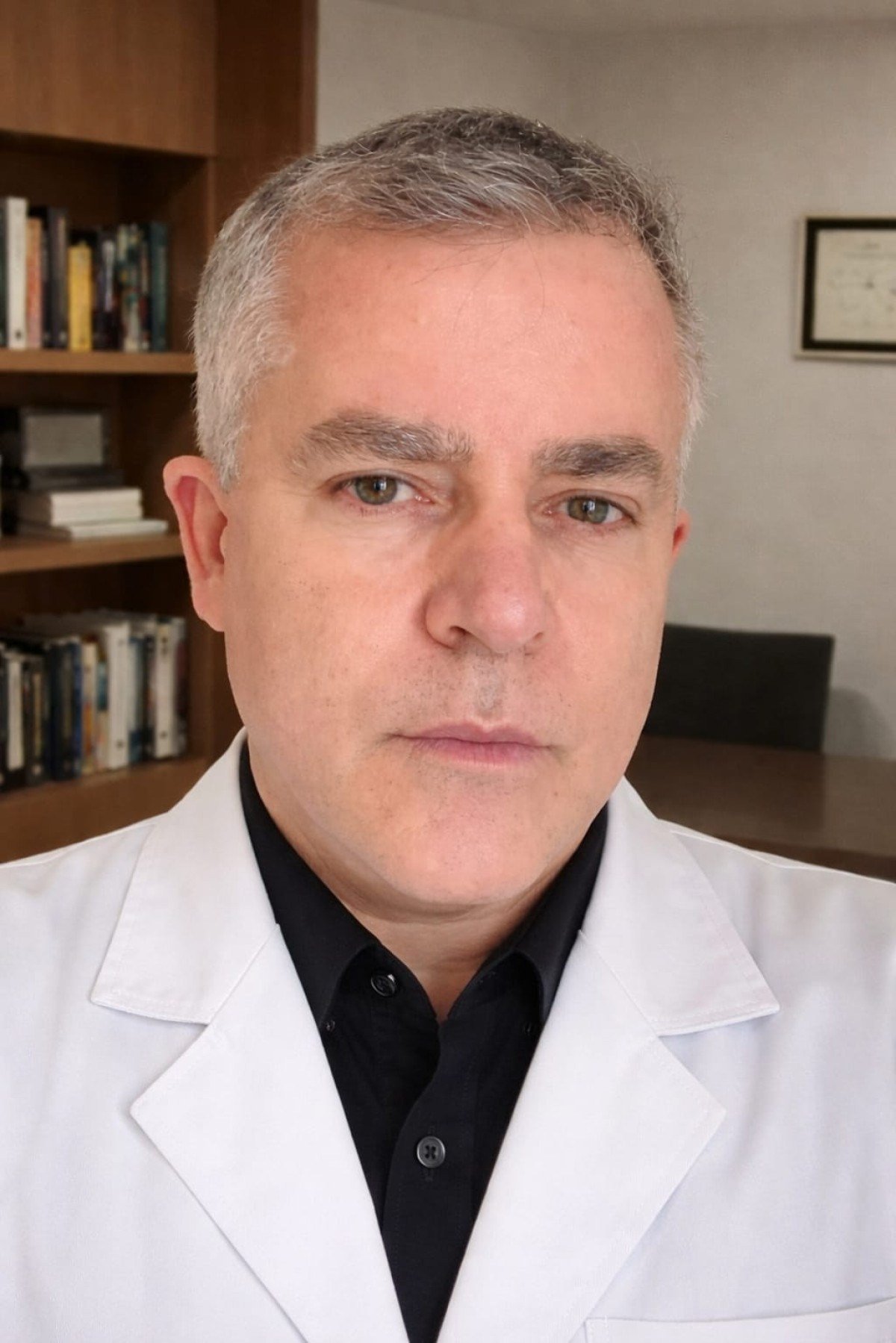 Eduardo Ribeiro Neto, cirurgi&atilde;o do aparelho digestivo e preceptor de cirurgia geral