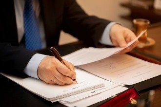 Carreiras no judiciário atraem brasileiros em busca de estabilidade