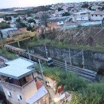Rachaduras e abalos: metrô gera medo e prejuízo a moradores de bairro em BH - Marcos Vieira/EM/D.A.Press