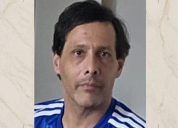 O corpo do servidor da PBH foi localizado por volta das 18h35, na Rua Ceará, no Bairro Funcionários, na noite de quarta-feira (20/5)
 -  (crédito: PCMG/Divulgação)