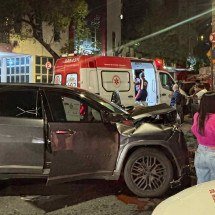 BH: engavetamento envolvendo cinco carros deixa dois feridos - CBMMG