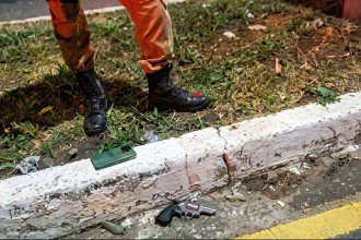 PM reage a assalto ao carro com a família e atira em suspeito na Grande BH