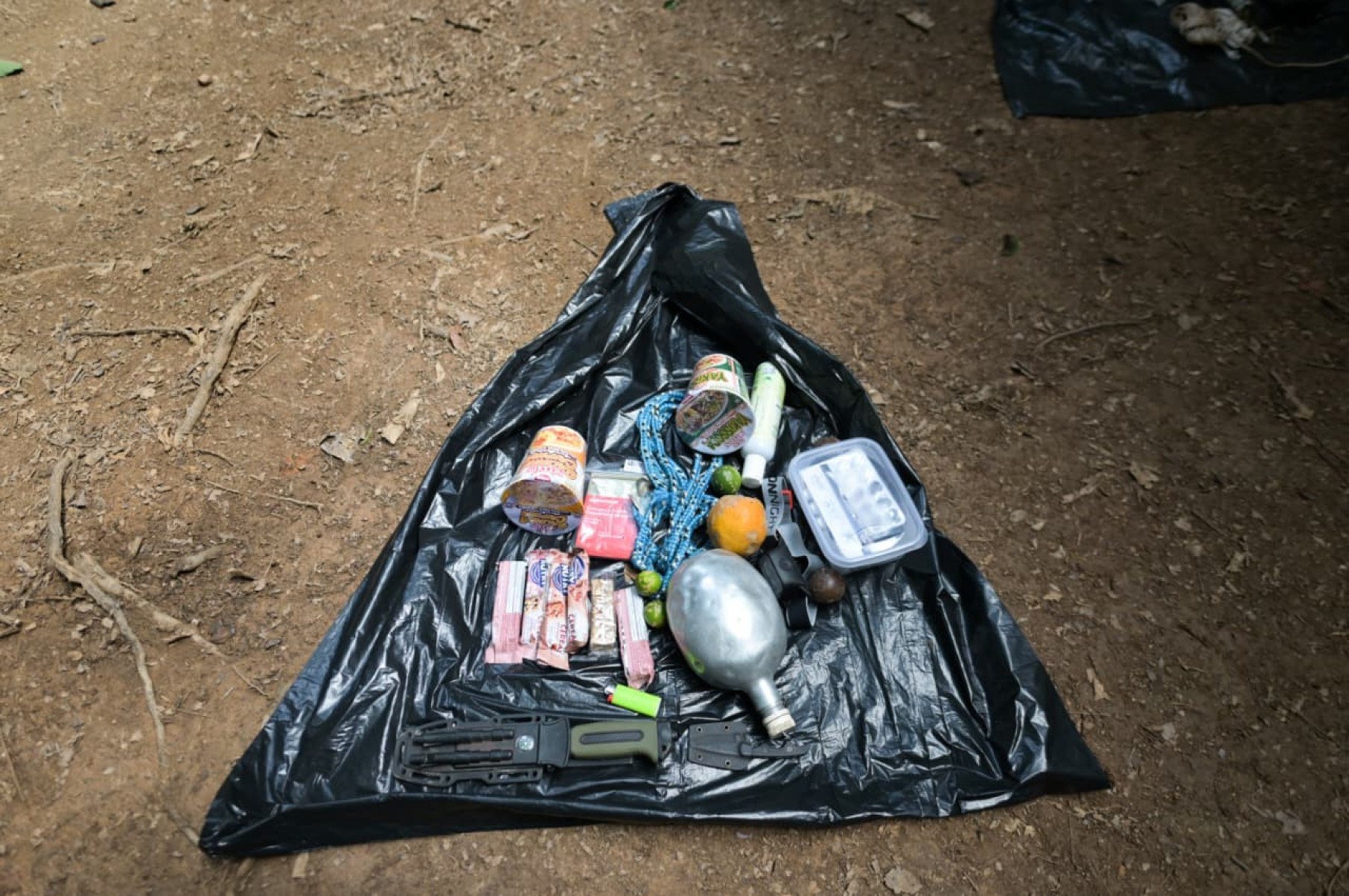 Entre técnicas de sobrevivência, preparo físico e resistência emocional, brigadistas voluntários da Serra do Cipó participaram de um treinamento em ambiente hostil para aprender a agir quando o resgate não chega. A reportagem do Estado de Minas acompanhou, por 30 horas, os desafios enfrentados por quem está na linha de frente do combate aos incêndios florestais.
