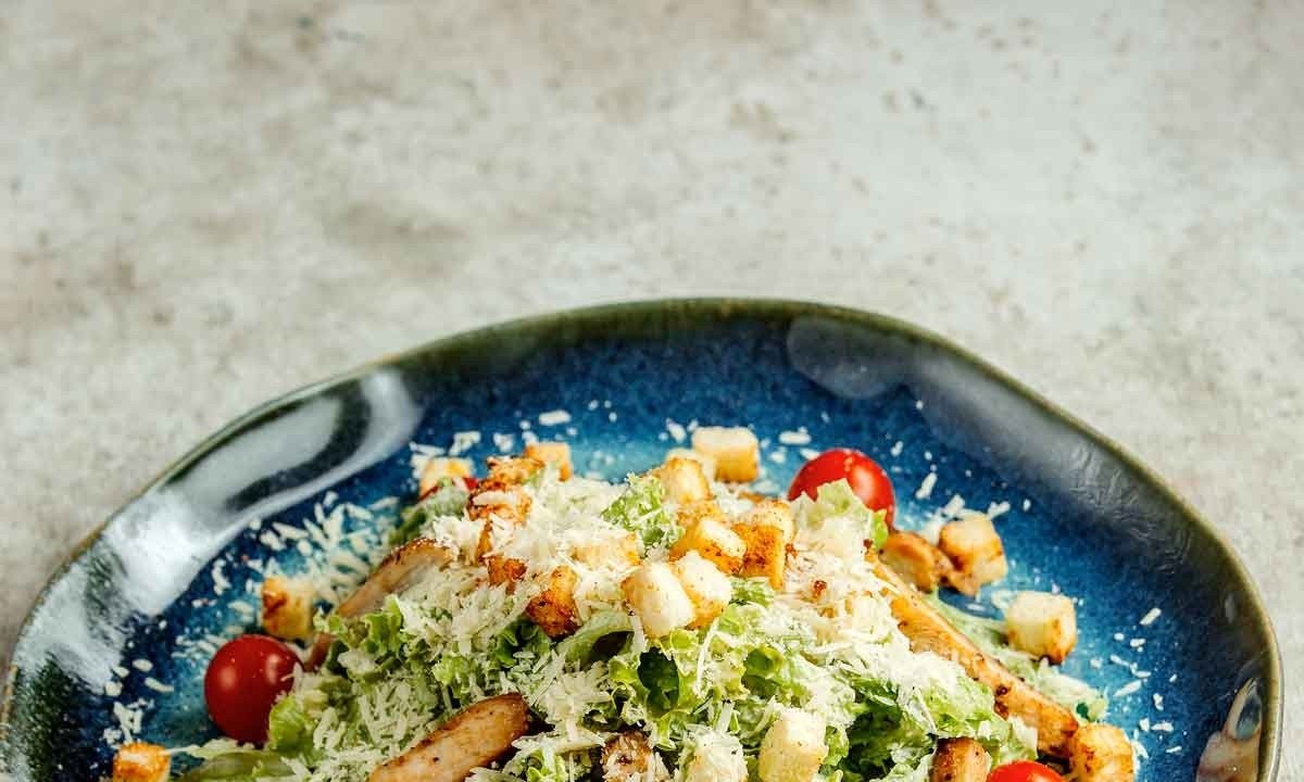 Salada Caesar 