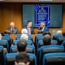 Instituto Carlos Chagas realiza sessão solene com homenagem - DINO