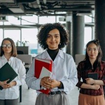 IA se torna aliada dos jovens em início de carreira - DINO