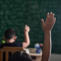 Saturação digital reduz atenção de jovens e gera alerta -  Johnstocker