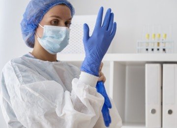 M&eacute;dicos enfrentam atrasos no pagamento de honor&aacute;rios e condi&ccedil;&otilde;es prec&aacute;rias de trabalho em diferentes regi&otilde;es do pa&iacute;s -  (crédito: DINO)