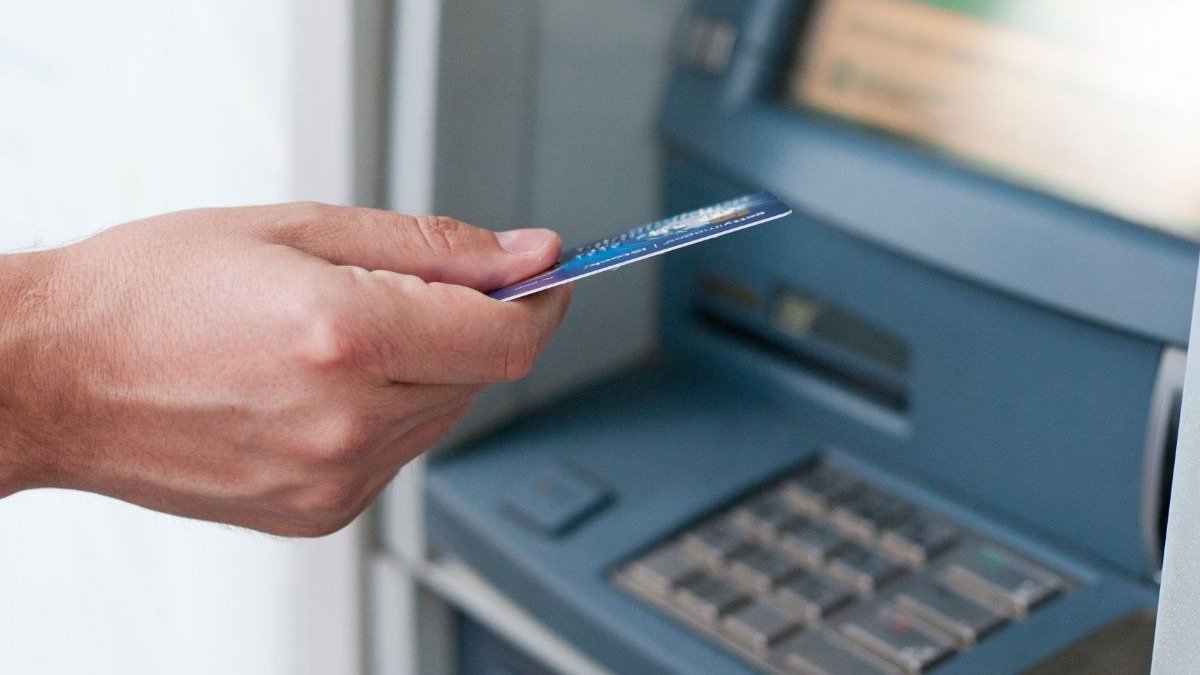 Banco digital ou tradicional: qual é a opção mais segura para o seu dinheiro? - magnific
