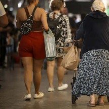 Defeitos em calçadas fazem 42% dos idosos terem medo de cair - Marcelo Camargo/Agência Brasil