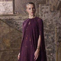 Requinte: Bárbara Bela cria coleção inspirada no reinado da Rainha Vitória