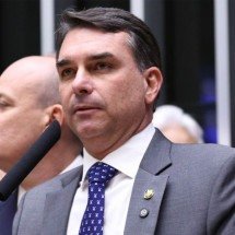 Flávio Bolsonaro mirou segurança, mas não teve projetos próprios transformados em lei - Foto: Kayo Magalhães / Câmara dos Deputados