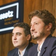 Além do salário: fatores que movem líderes financeiros  - DINO