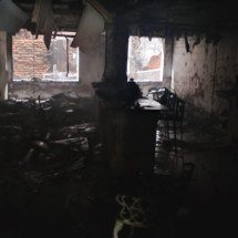 Incêndio consome apartamento no Coração Eucarístico, em BH - CBMMG