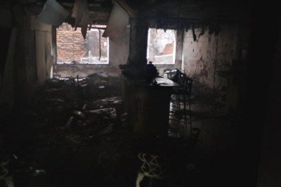 O apartamento ficou totalmente queimado -  (crédito: CBMMG)