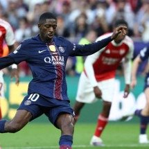 Pênalti com o pé trocado? Dembélé balança as redes na final da Champions League - No Ataque Internacional