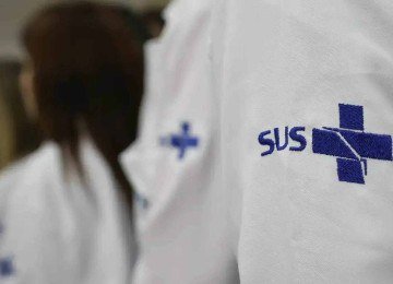 Para ter acesso ao tratamento e aos medicamentos no âmbito do Sistema Único de Saúde (SUS), o paciente de esclerose múltipla deve passar por avaliação médica -  (crédito: Fernando Frazão/Agência Brasil)