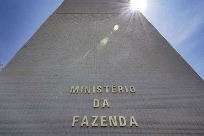 A carta na manga da Fazenda para garantir o início da vigência do Imposto Seletivo -  (crédito: Foto: Rafa Neddermeyer/Agência Brasil)