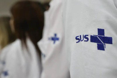 Para ter acesso ao tratamento e aos medicamentos no âmbito do Sistema Único de Saúde (SUS), o paciente de esclerose múltipla deve passar por avaliação médica -  (crédito: Fernando Frazão/Agência Brasil)