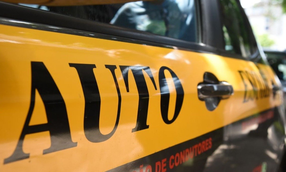 Dirigir sem CNH: quais as multas e as consequências criminais em 2026 - Gladyston Rodrigues/EM/D.A Press