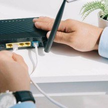 Por que o Wi-Fi cai quando o micro-ondas liga: a física da interferência invisível na cozinha moderna - Portal Giro 10