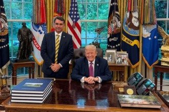Estados Unidos evitam endossar versão de Flávio Bolsonaro sobre facções