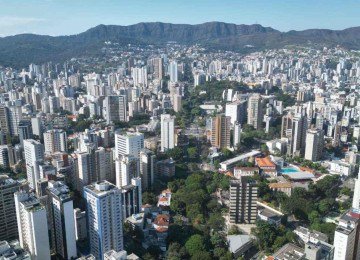 Clima frio permanece na capital mineira nesta manhã de segunda (1/6) -  (crédito: Leandro Couri/EM)