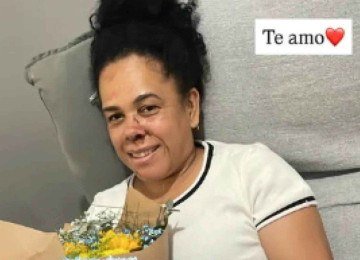 Ana Cl&aacute;udia Rodrigues da Silva Souza, de 41 anos, recebeu alta m&eacute;dica na noite de quarta-feira (27/5) -  (crédito: Redes Sociais/Reprodu&ccedil;&atilde;o)