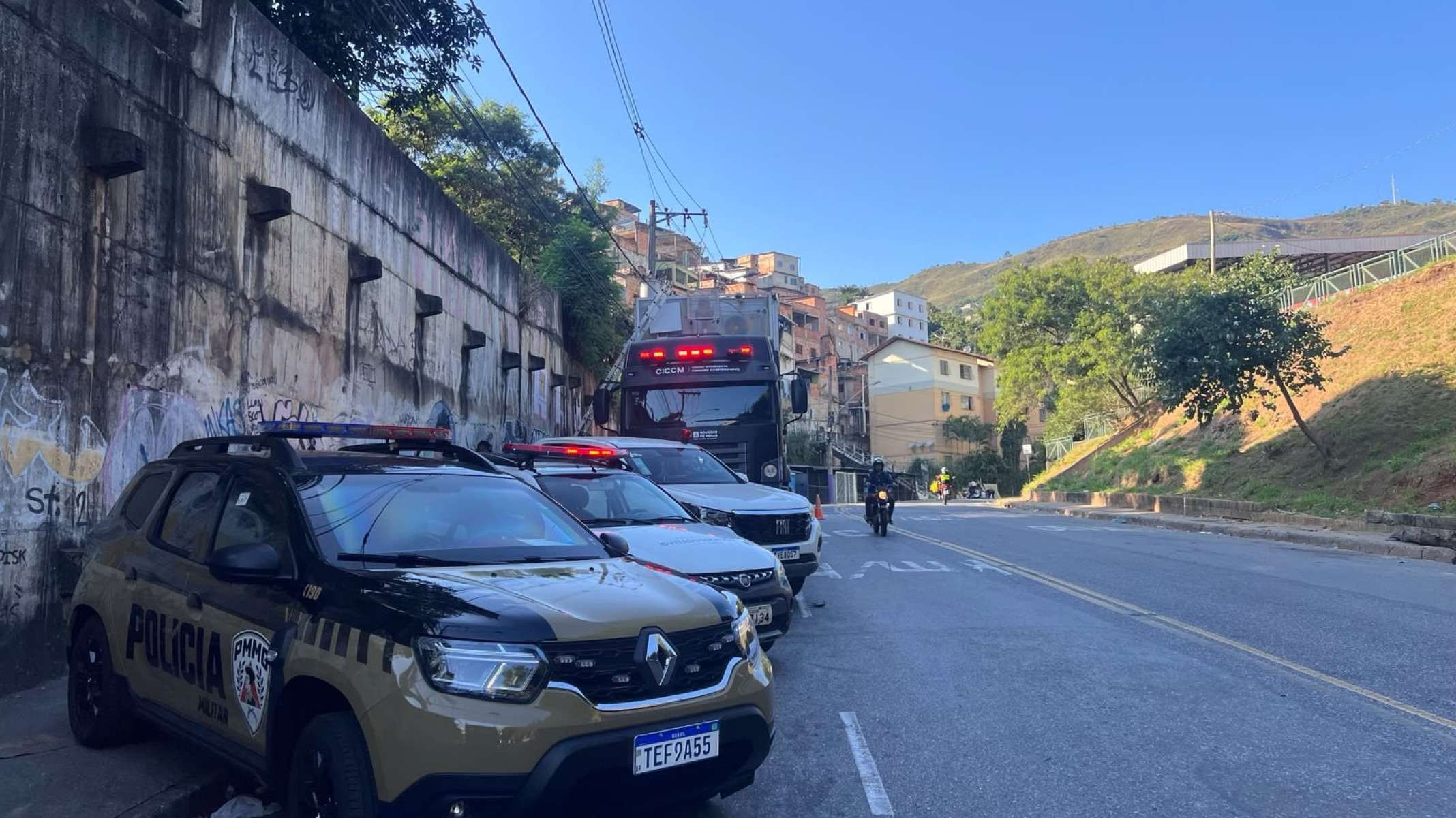 Aglomerado da Serra e Pedreira Prado Lopes são alvos da operação em BH-Edésio Ferreira/EM/D.A.Press