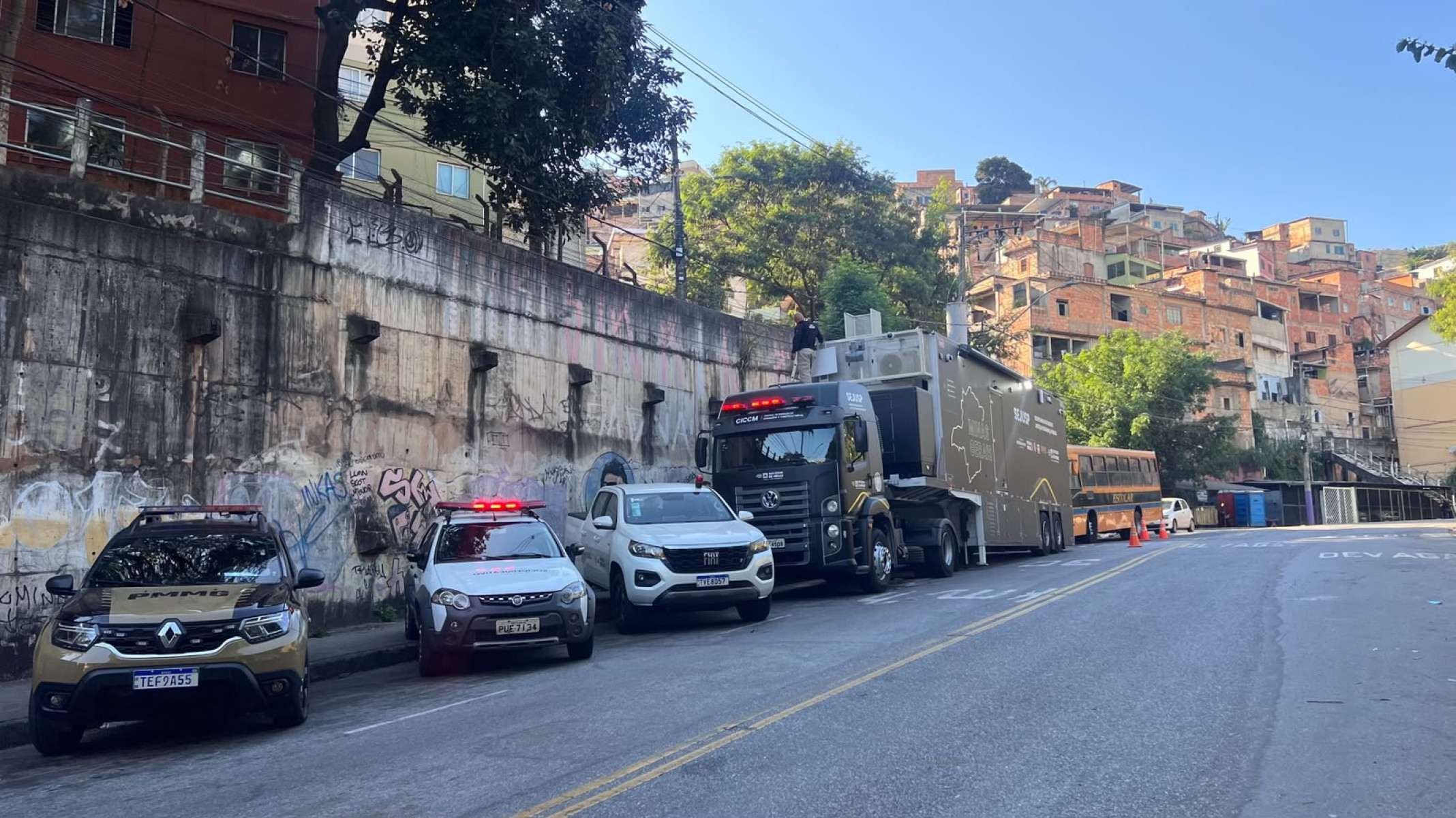 Aglomerado da Serra e Pedreira Prado Lopes são alvos da operação em BH-Edésio Ferreira/EM/D.A.Press
