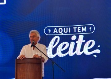 Zema, Caiado e Flávio participaram da abertura da Megaleite, considerada a maior feira de pecuária leiteira da América Latina
 -  (crédito: Jair Amaral/EM/D.A Press)