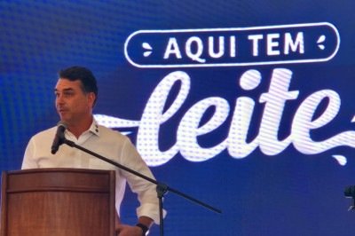 Flávio Bolsonaro durante a abertura da Megaleite, em Belo Horizonte, considerada a maior feira de pecuária leiteira da América Latina -  (crédito: Jair Amaral/EM/D.A Press)