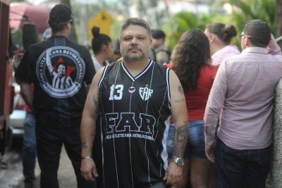 Segundo Saad, o ato foi organizado para expressar contrariedade à homenagem, sem a intenção de interferir na cerimônia -  (crédito: Alexandre Guzanshe/EM/D.A Press)